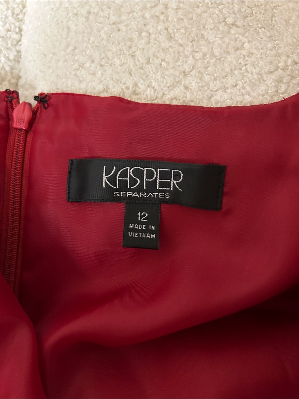 Kasper Sleeveless Midi Dress in Vibrant Red - Picture 3 of 4